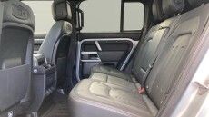 Land Rover Defender 3.0 D300 X-Dynamic HSE 110 5dr Auto Diesel Estate